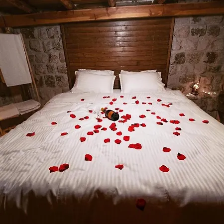 Lord Cave Kapadokya Hotel Nar