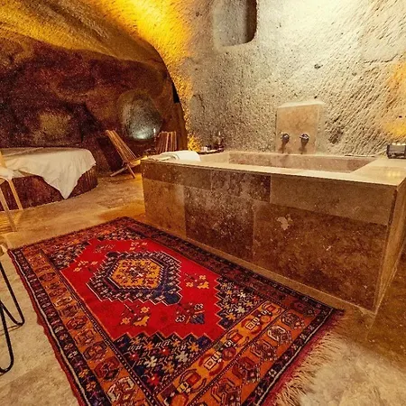 Lord Cave Kapadokya * Nar